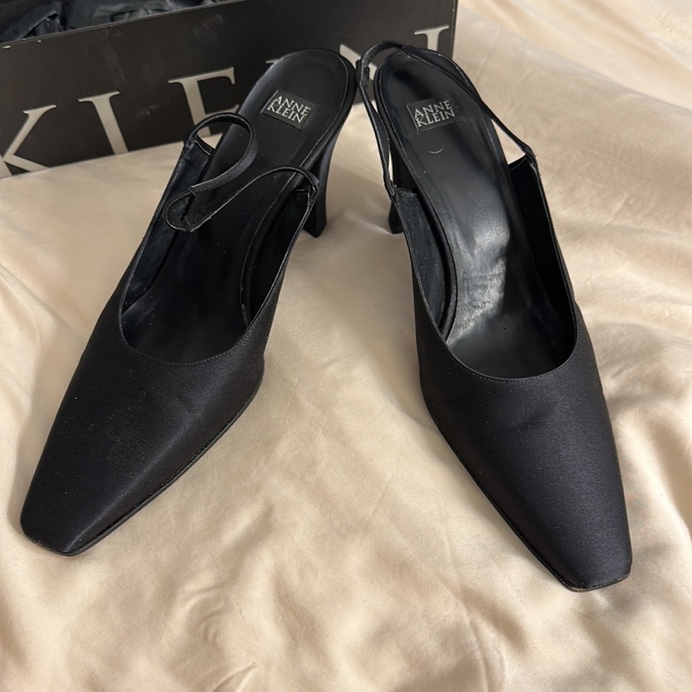 Anne Klein Women's Black Slingback Shoes